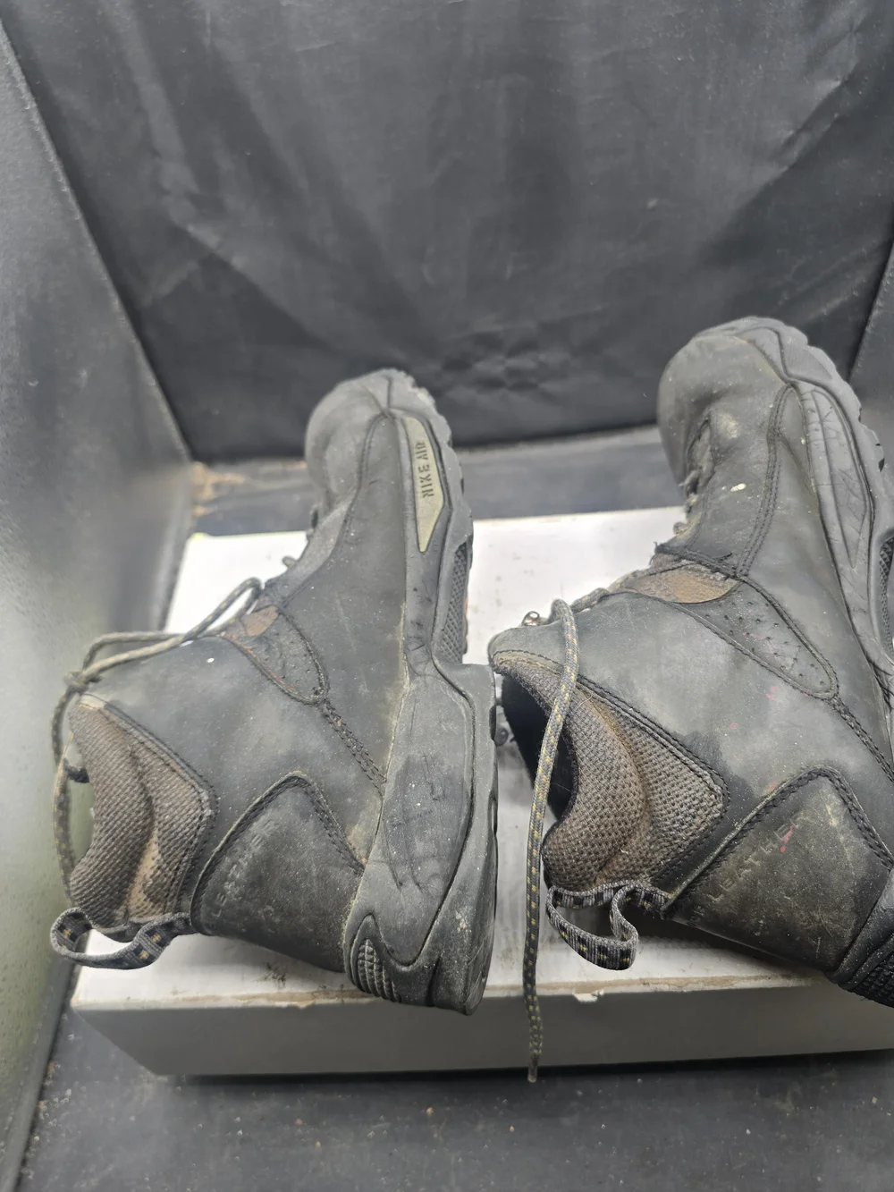 Nike Black Lace-Up Work Boots with Padded Tongue